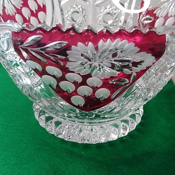 Cut to Clear Pressed Glass Bowl with Red Cut to Clear Design Panels Cottagecore - Picture 10 of 10
